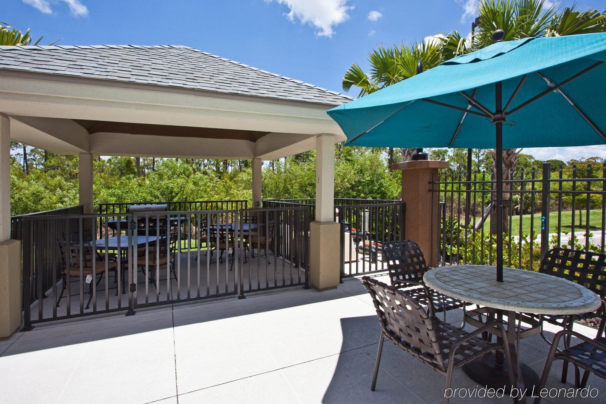 Candlewood Suites Fort Myers/Sanibel Gateway, An Ihg Hotel Ресторан фото