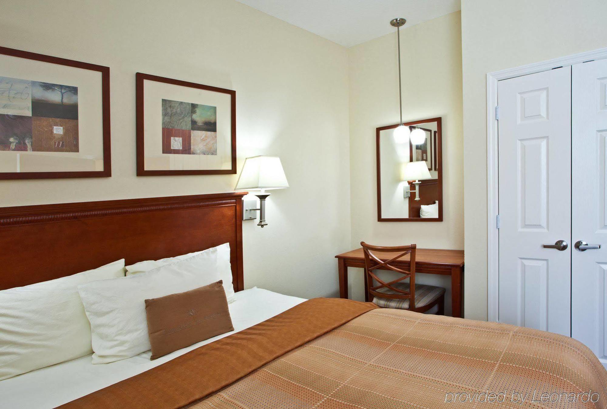 Candlewood Suites Fort Myers/Sanibel Gateway By Ihg Номер фото