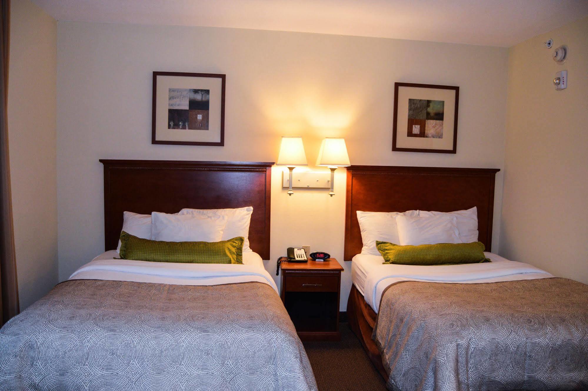 Candlewood Suites Fort Myers/Sanibel Gateway By Ihg Экстерьер фото