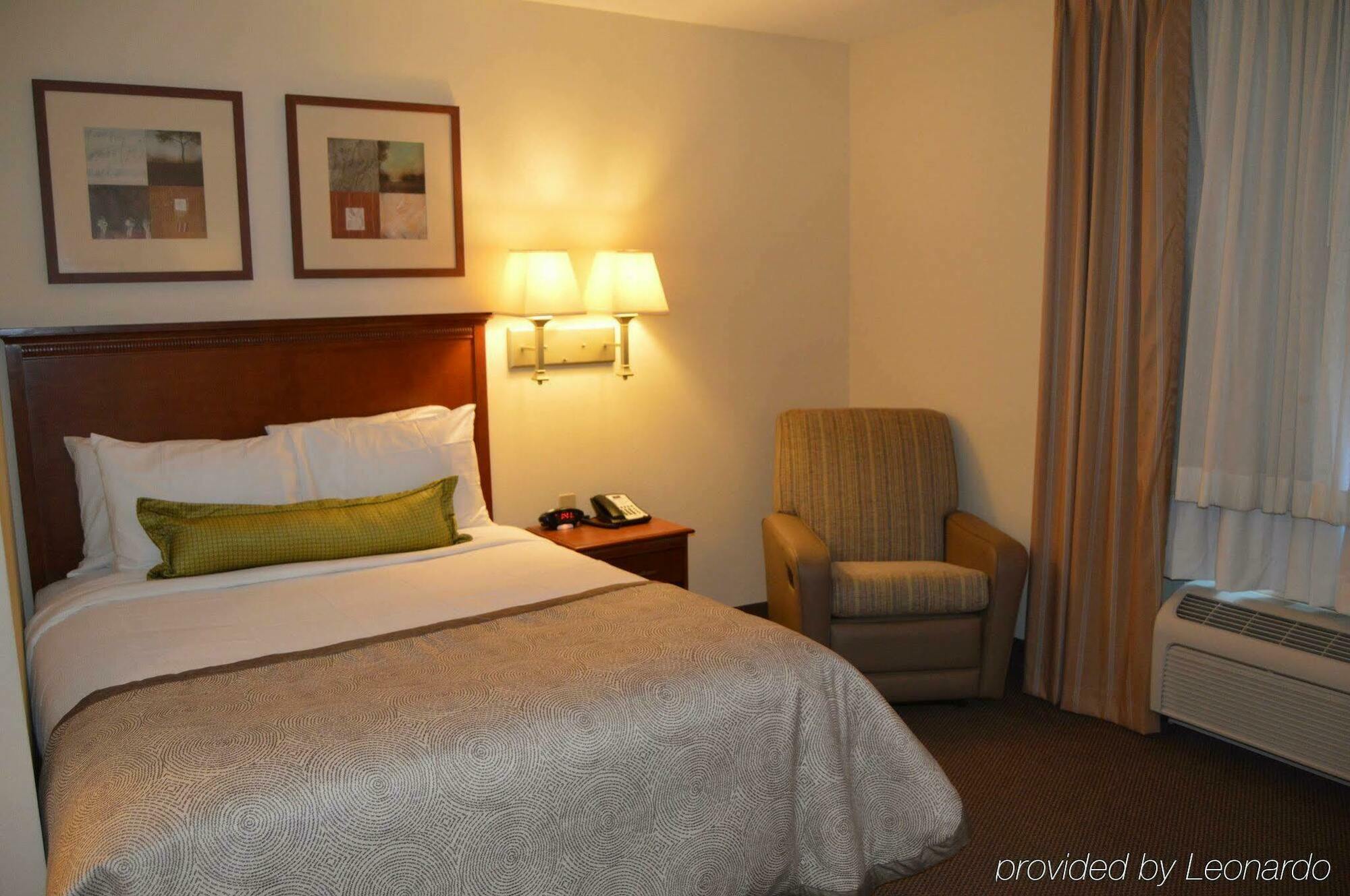Candlewood Suites Fort Myers/Sanibel Gateway By Ihg Экстерьер фото
