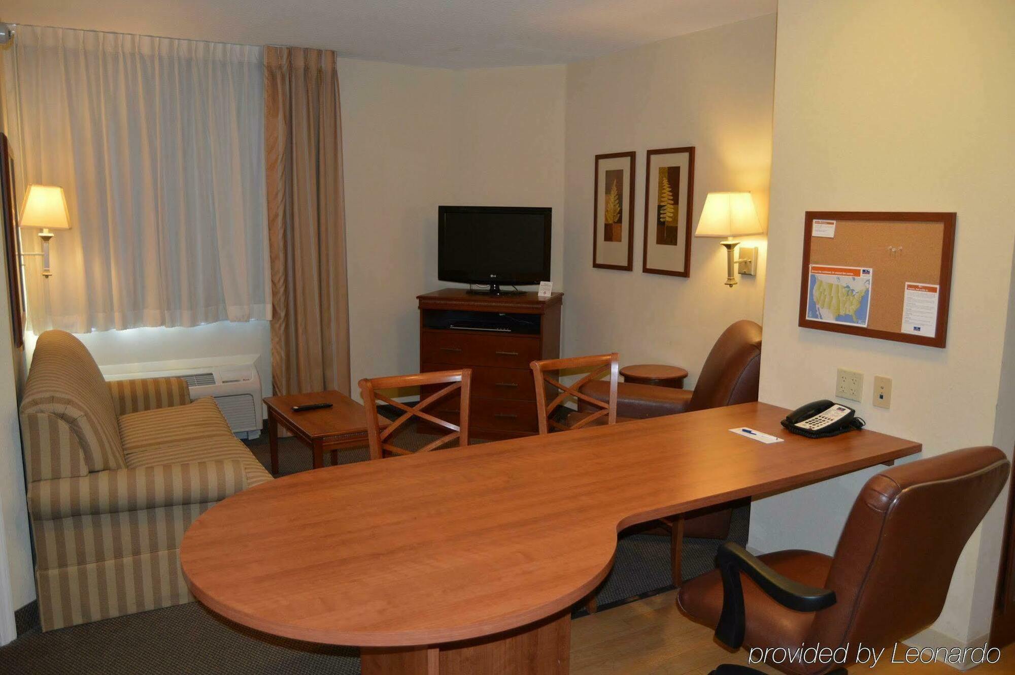 Candlewood Suites Fort Myers/Sanibel Gateway By Ihg Экстерьер фото
